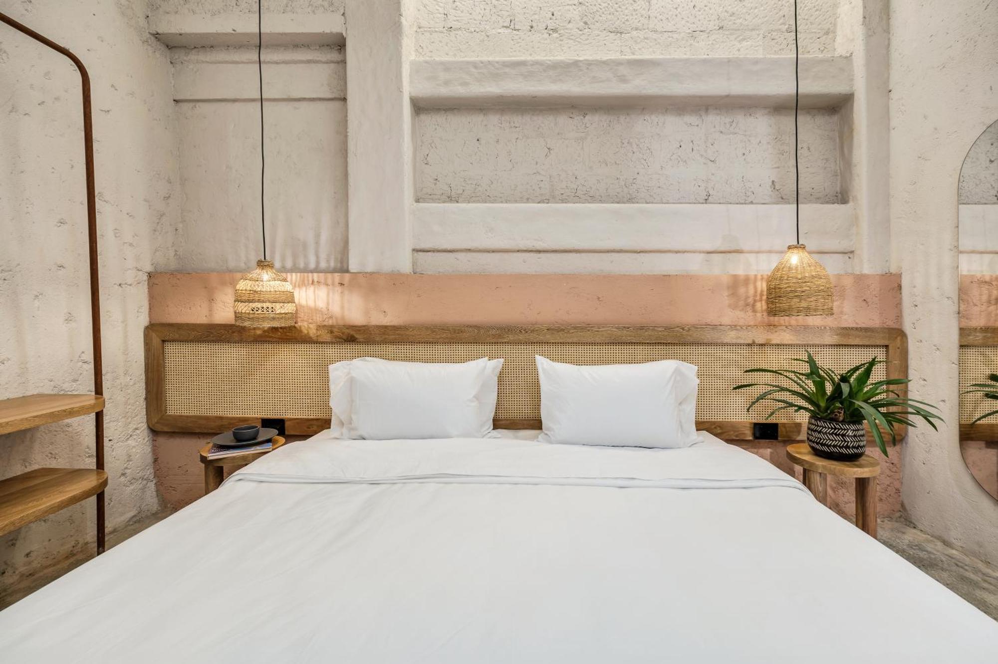 Botanica Casa Hotel Manila By Housy Host Меделин Екстериор снимка