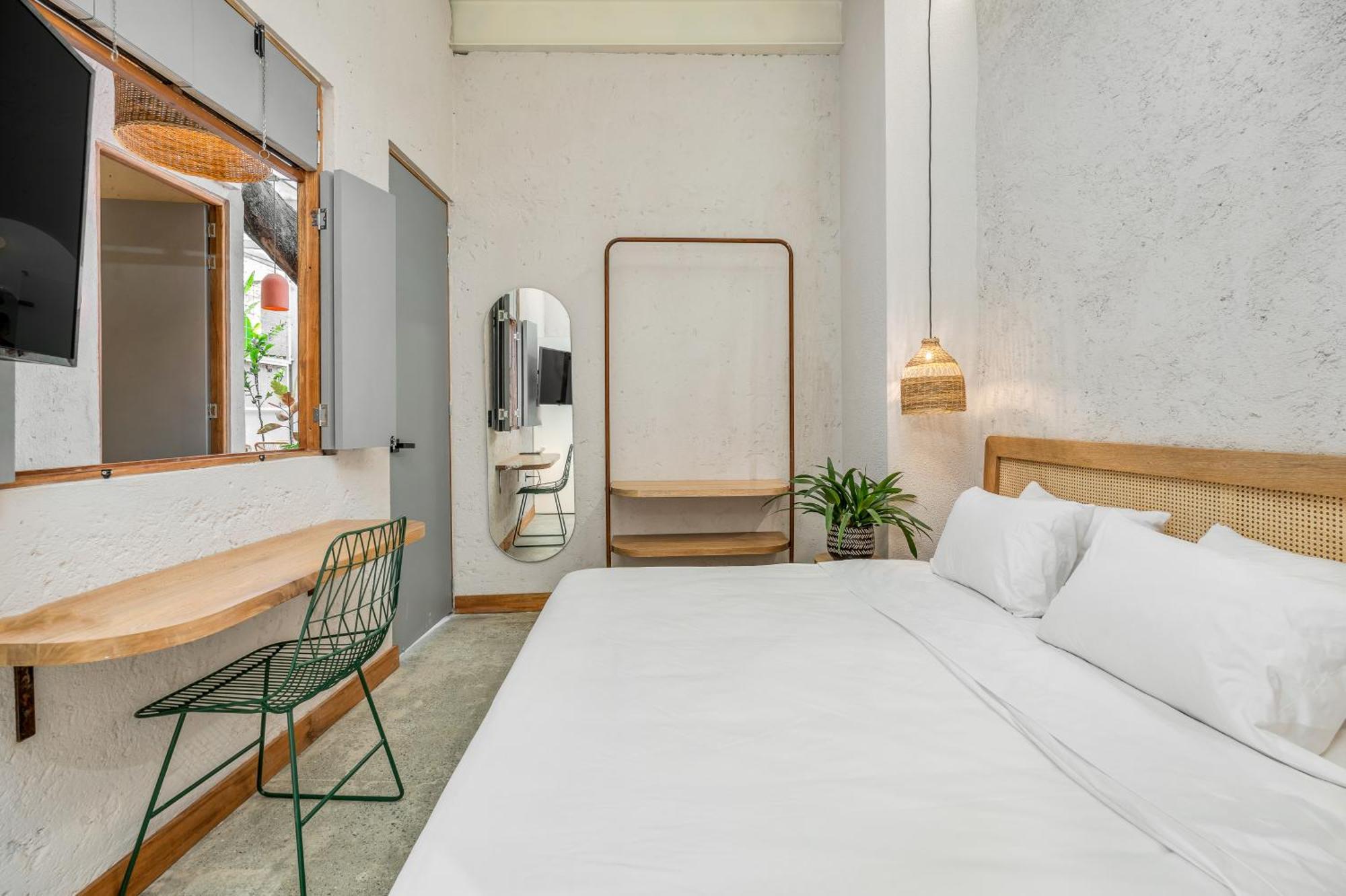 Botanica Casa Hotel Manila By Housy Host Меделин Екстериор снимка