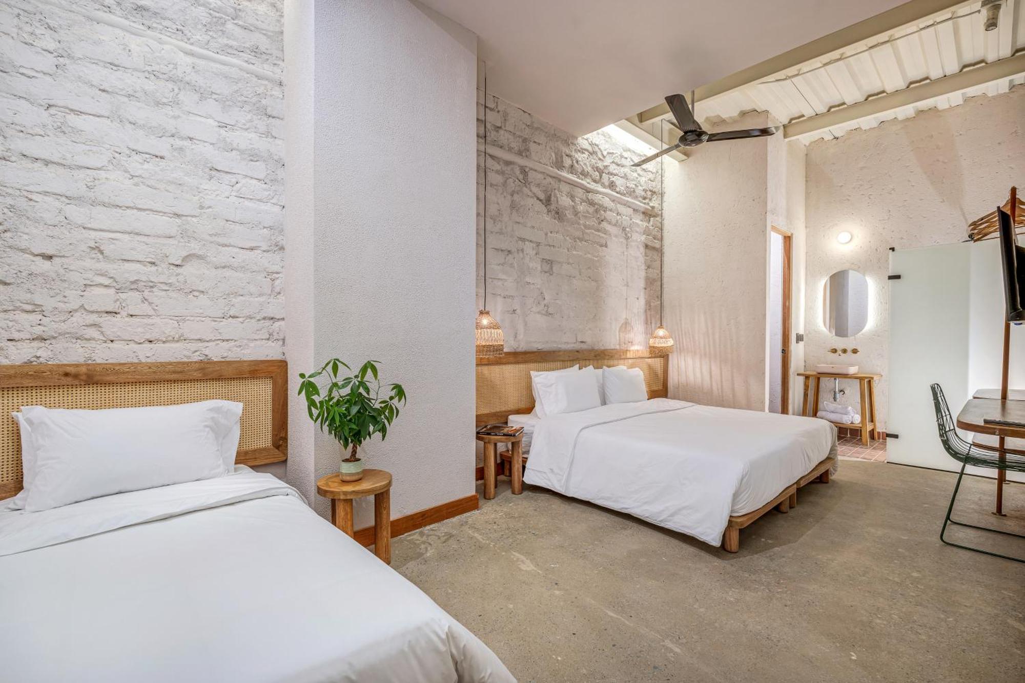 Botanica Casa Hotel Manila By Housy Host Меделин Екстериор снимка