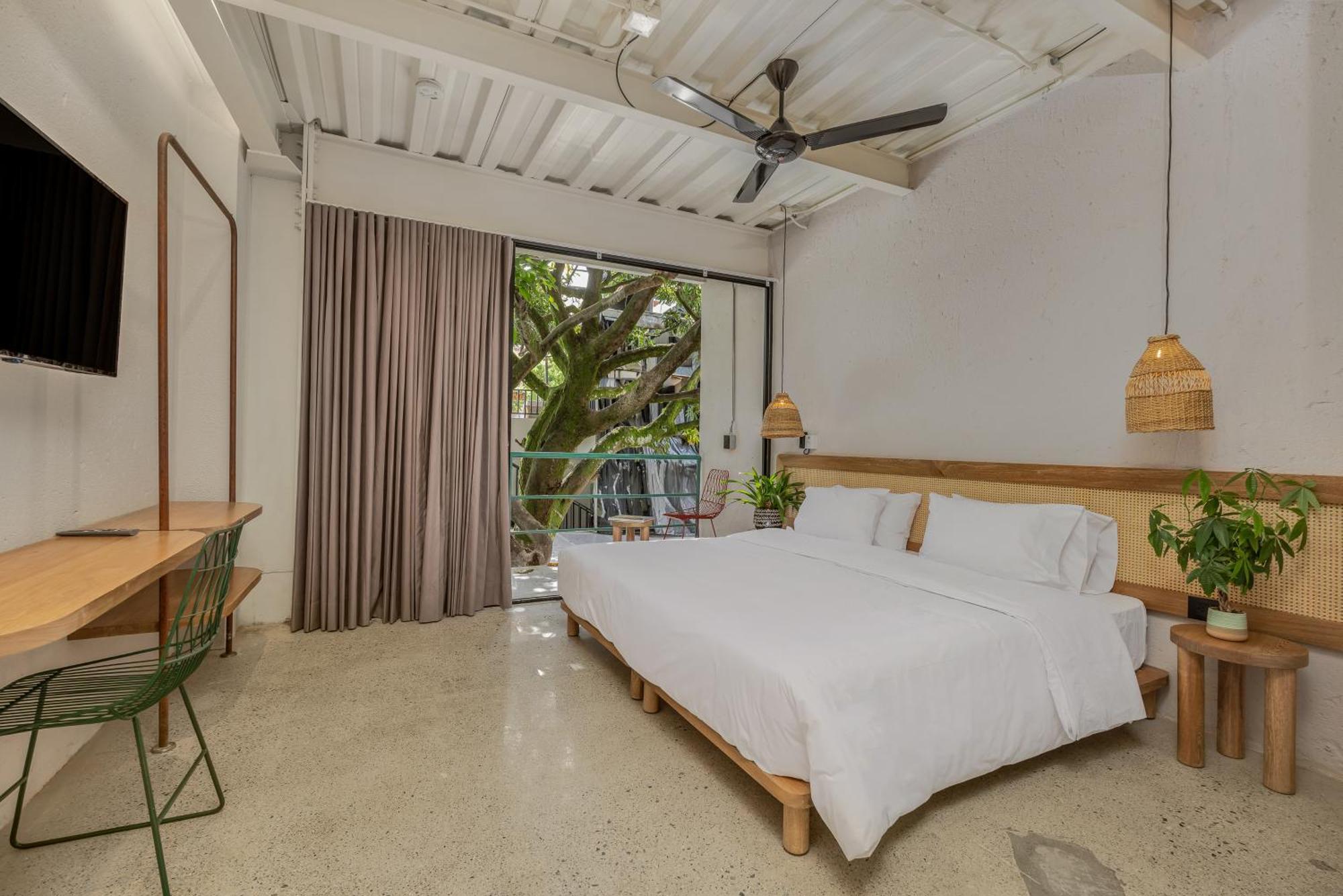 Botanica Casa Hotel Manila By Housy Host Меделин Екстериор снимка