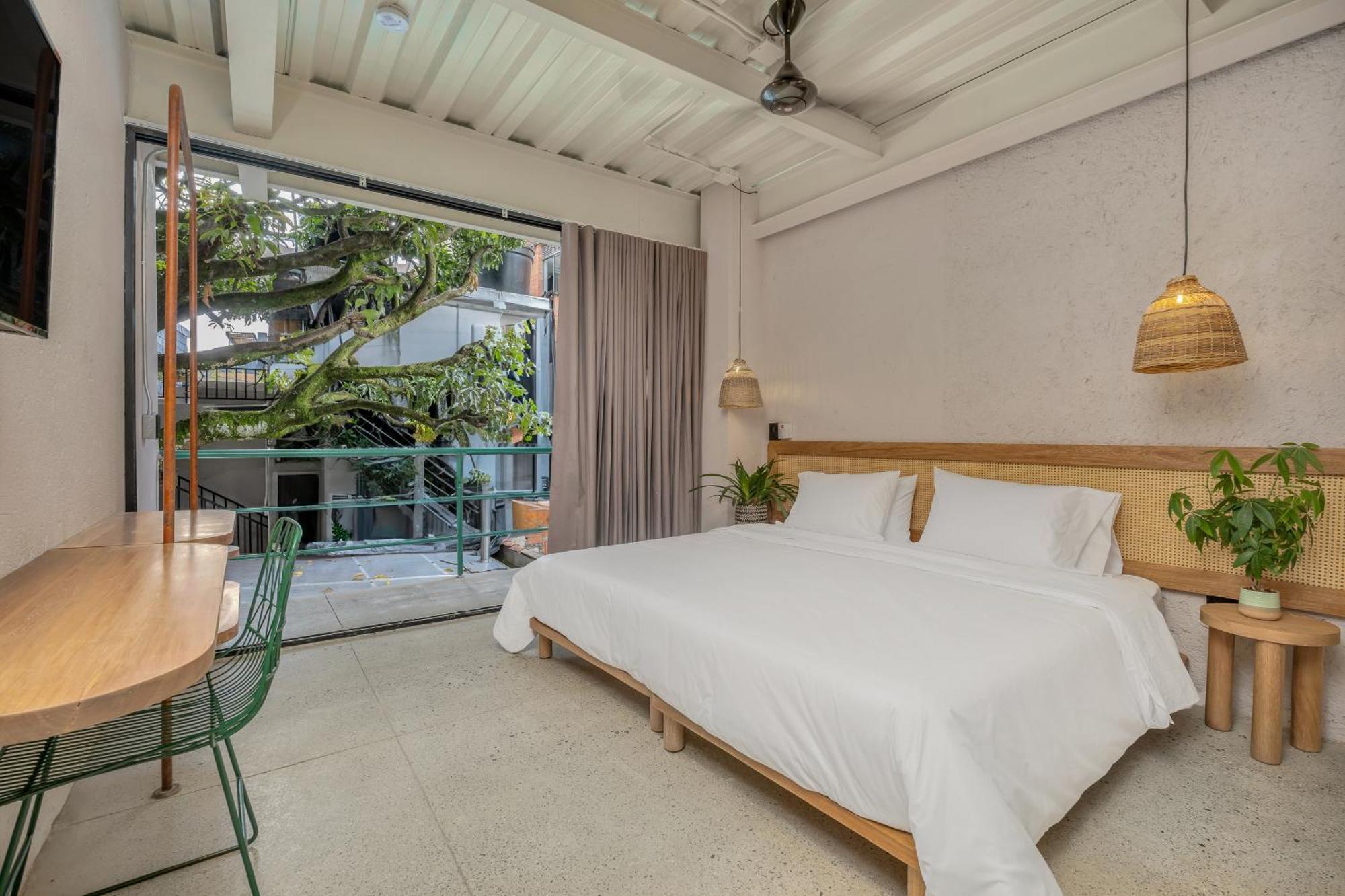 Botanica Casa Hotel Manila By Housy Host Меделин Екстериор снимка