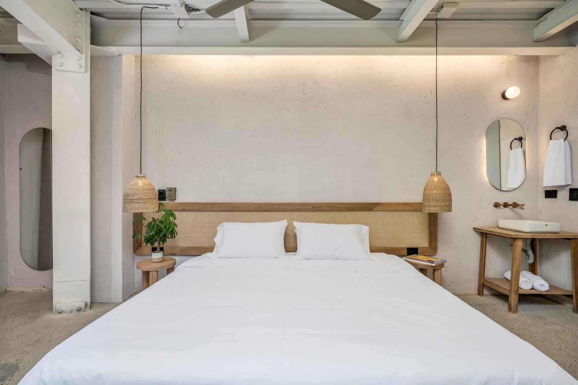 Botanica Casa Hotel Manila By Housy Host Меделин Екстериор снимка