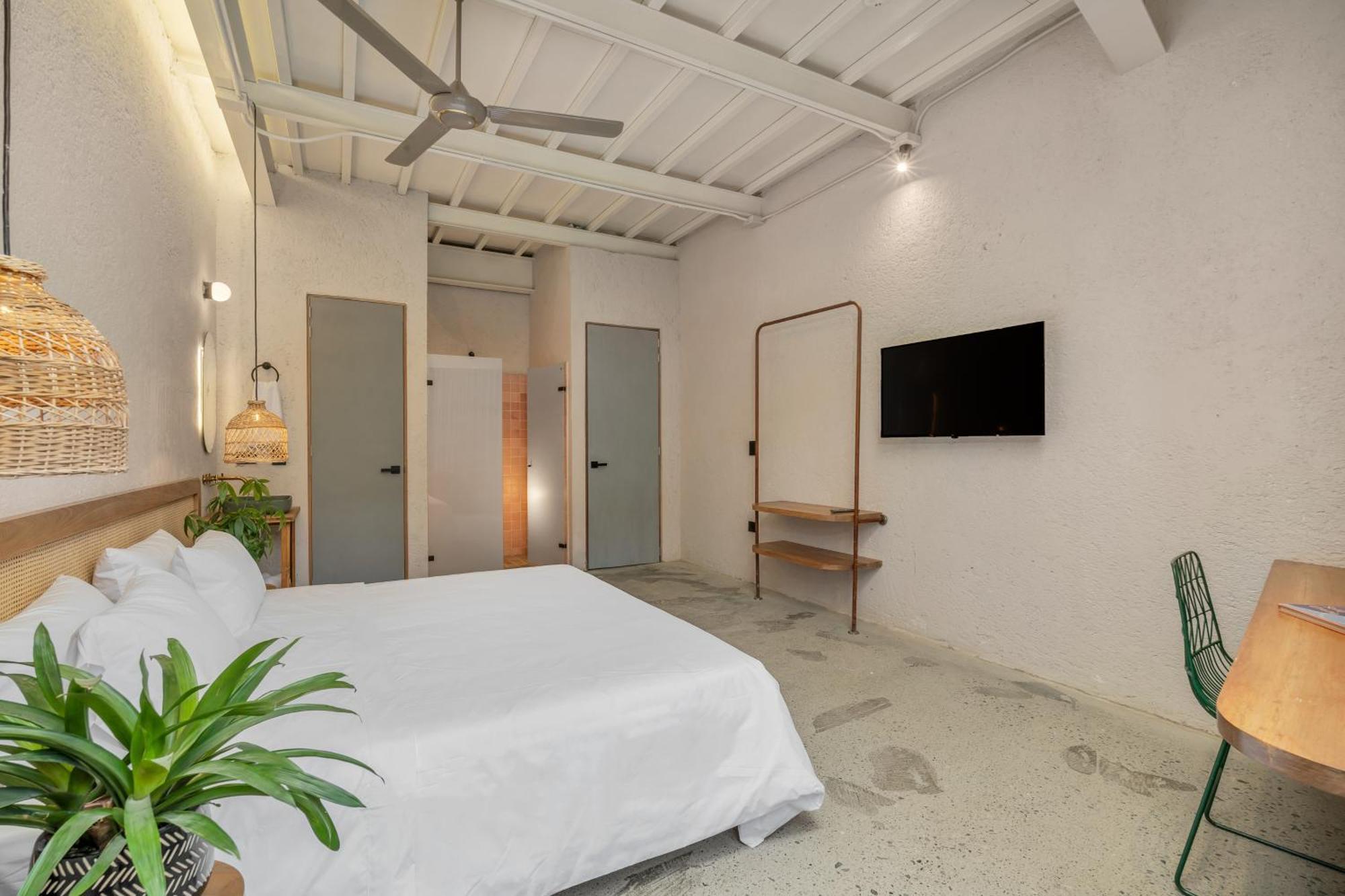 Botanica Casa Hotel Manila By Housy Host Меделин Екстериор снимка